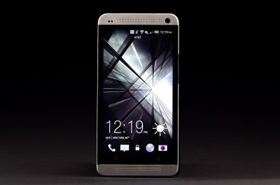 Htc one не включается блютуз